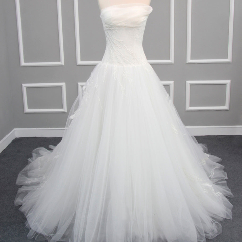 Elegant Simple Pleating Strapless Lace Appliques Long A-line Chapel Trailing Wedding Dress, AB1105